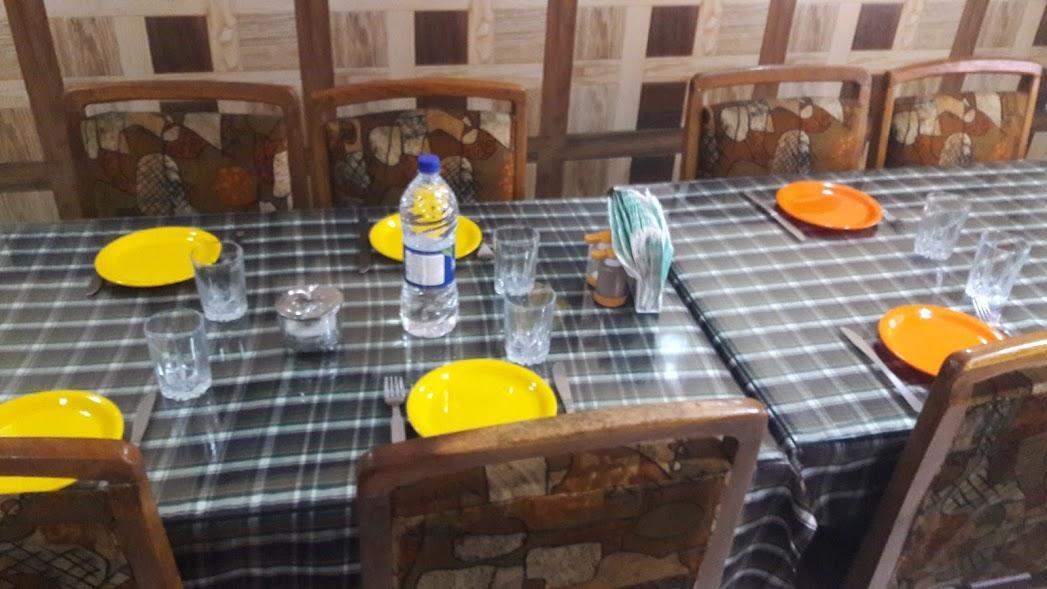 Blooming Dale Hotel Srinagar  Bagian luar foto
